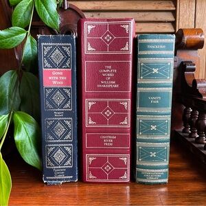 3 Vintage Collector’s Books Classics Shakespeare Vanity Fair Gone with t…